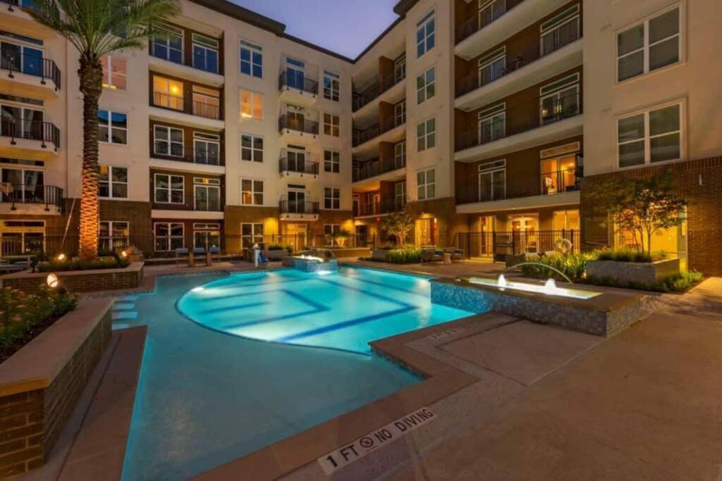 Luxury Apartment With King Bed And Pool And Free Parking 4 Houston Exterior foto